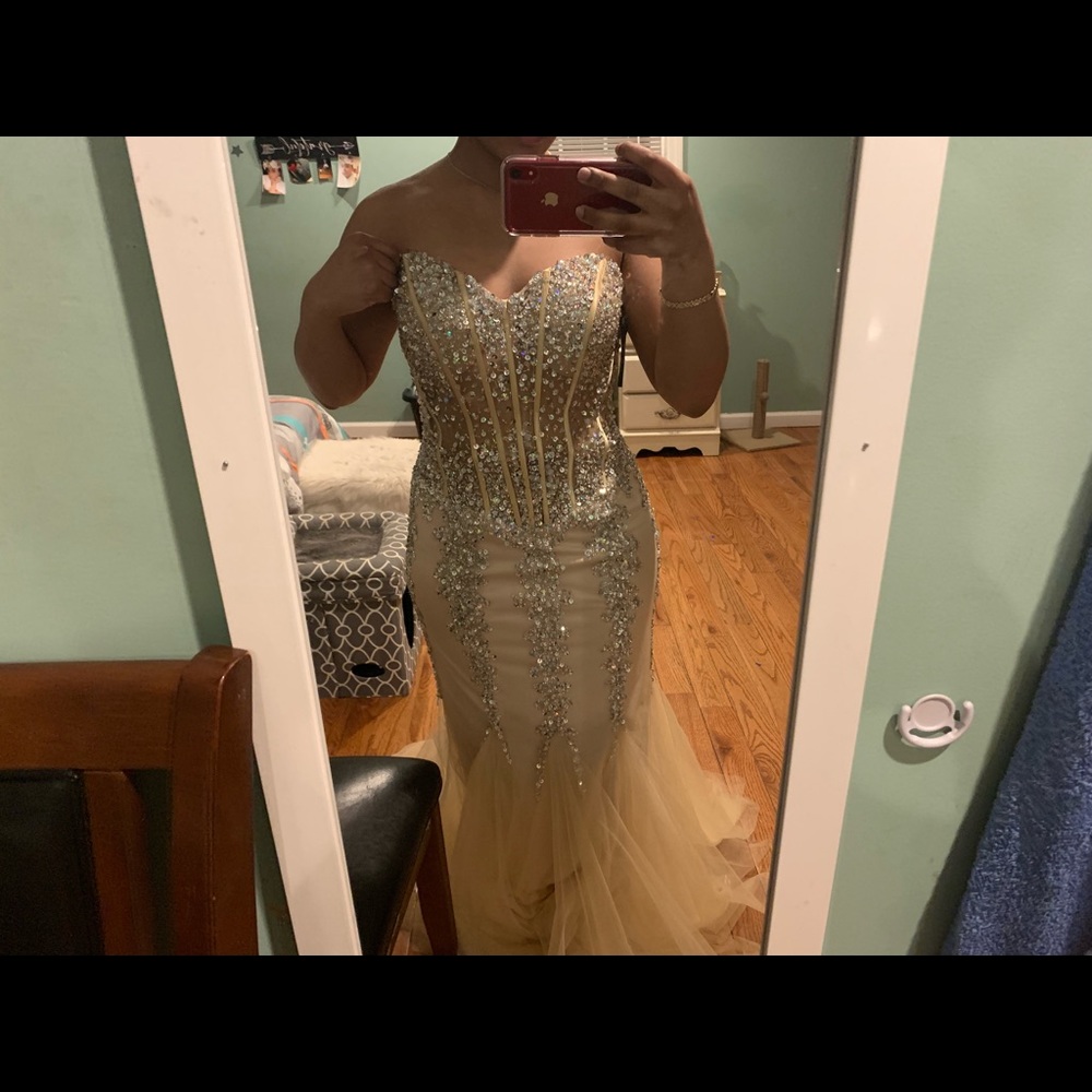 Prom dress